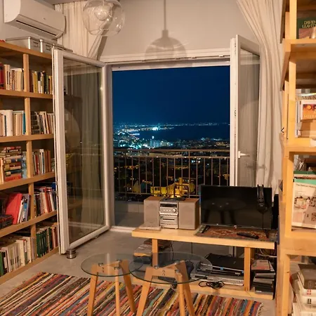 Floor Ano Poli * Салоніки